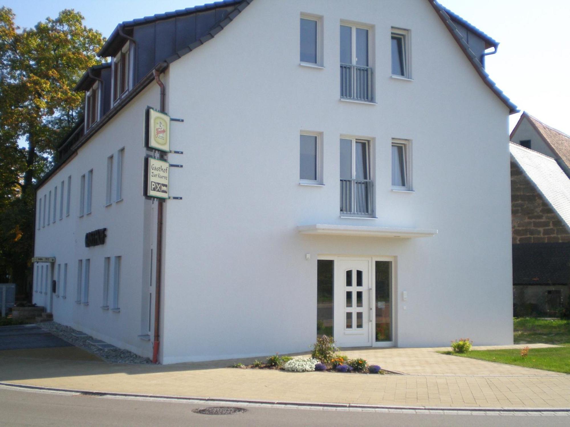 Gaestehaus Zur Kurve Zirndorf Buitenkant foto