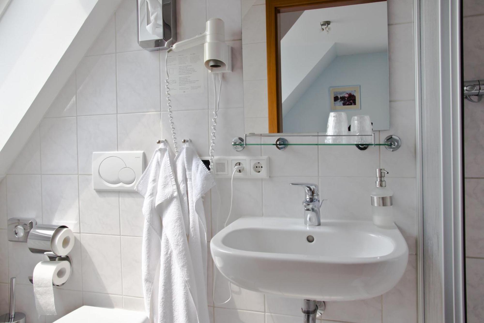 Gaestehaus Zur Kurve Zirndorf Kamer foto